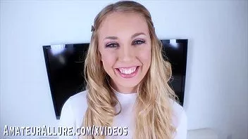 Играть Chloe scott наполняет ее узкую юную киску большим хуем