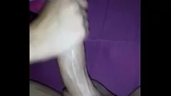 Afspelen Intense handjob van hete Argentijnse vrouw tot cumshot
