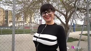 Abspielen Mama Damaris ist gekommen, um einem jungen Mann das Ficken beizubringen