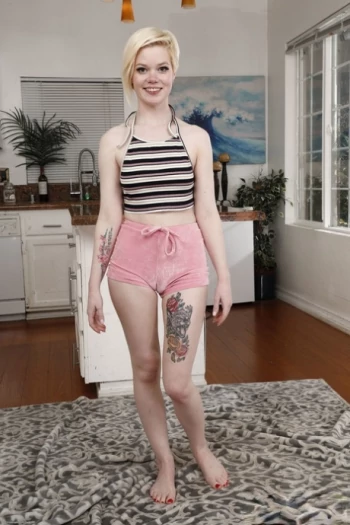 Порнозвезда Pearl Sinclair