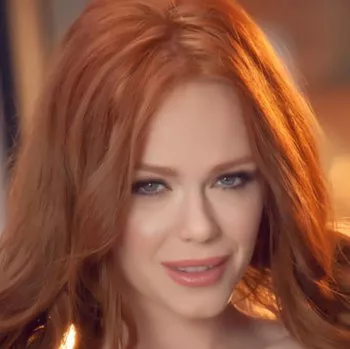 Porno Yıldızı Ella Hughes