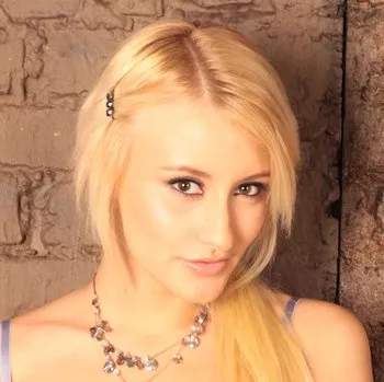 Star du porno Mallory Rae