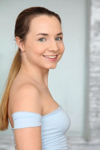 Pornostar Mona Blue