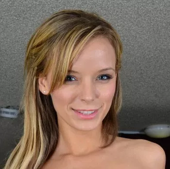 Star du porno Pristine Edge