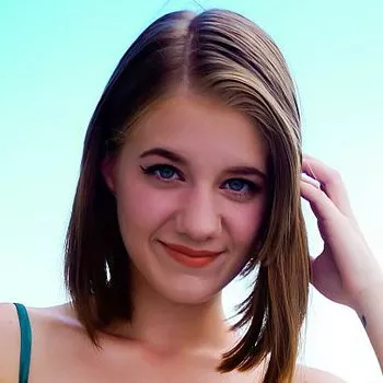 Porno Yıldızı Dakota Burns